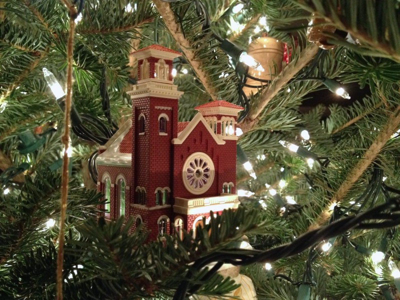 7 Ways to Love Your Parish This Advent Season